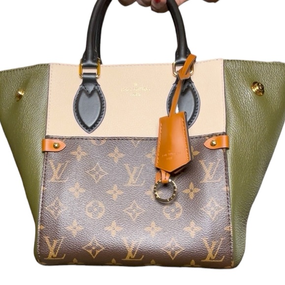 Louis Vuitton Handbags - Louis Vuitton Monogram Canvas Fold-Over Satchel Crossbody Khaki Green Leather
